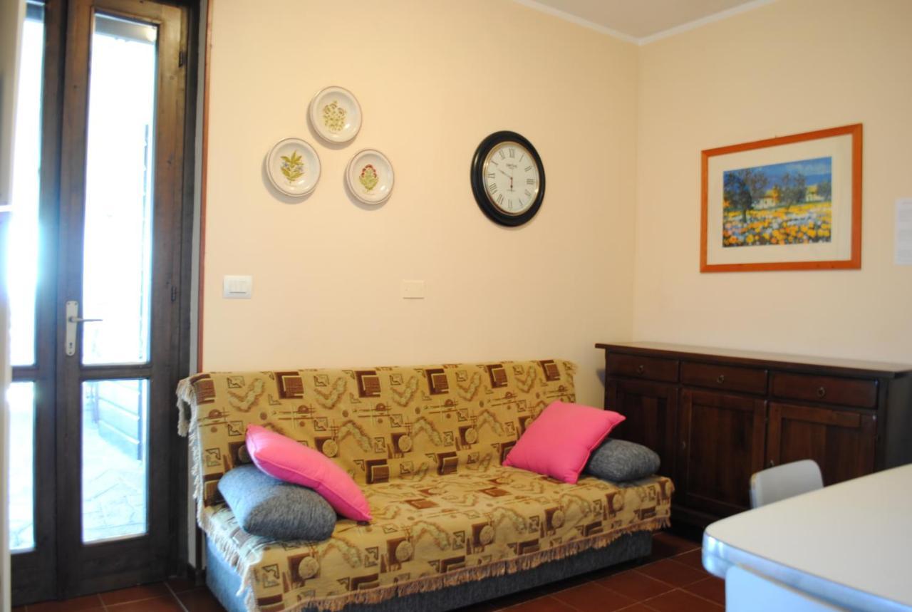 Agriturismo Melograno D'Oro บาร์โดลิโน ภายนอก รูปภาพ