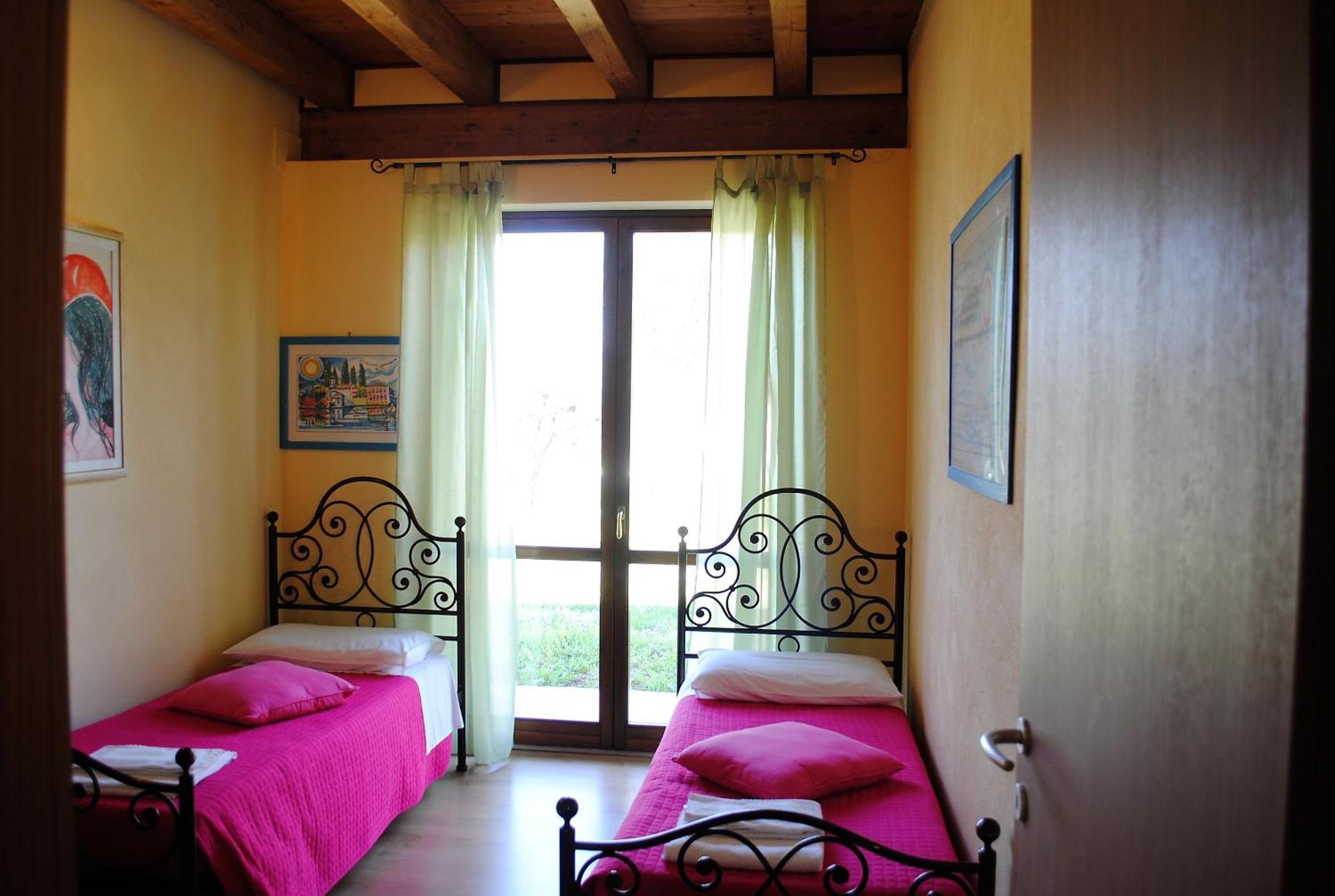 Agriturismo Melograno D'Oro บาร์โดลิโน ภายนอก รูปภาพ