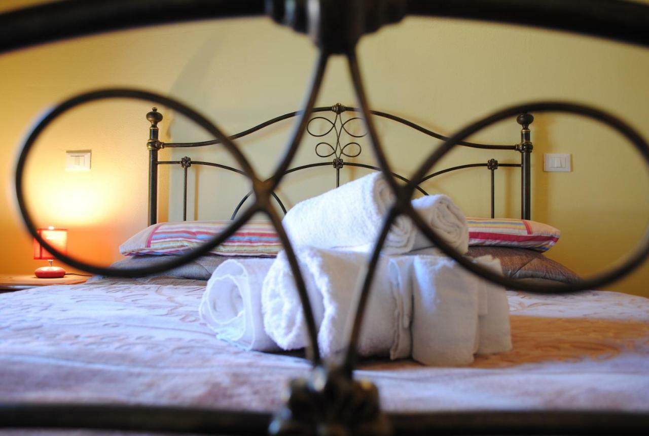 Agriturismo Melograno D'Oro บาร์โดลิโน ภายนอก รูปภาพ