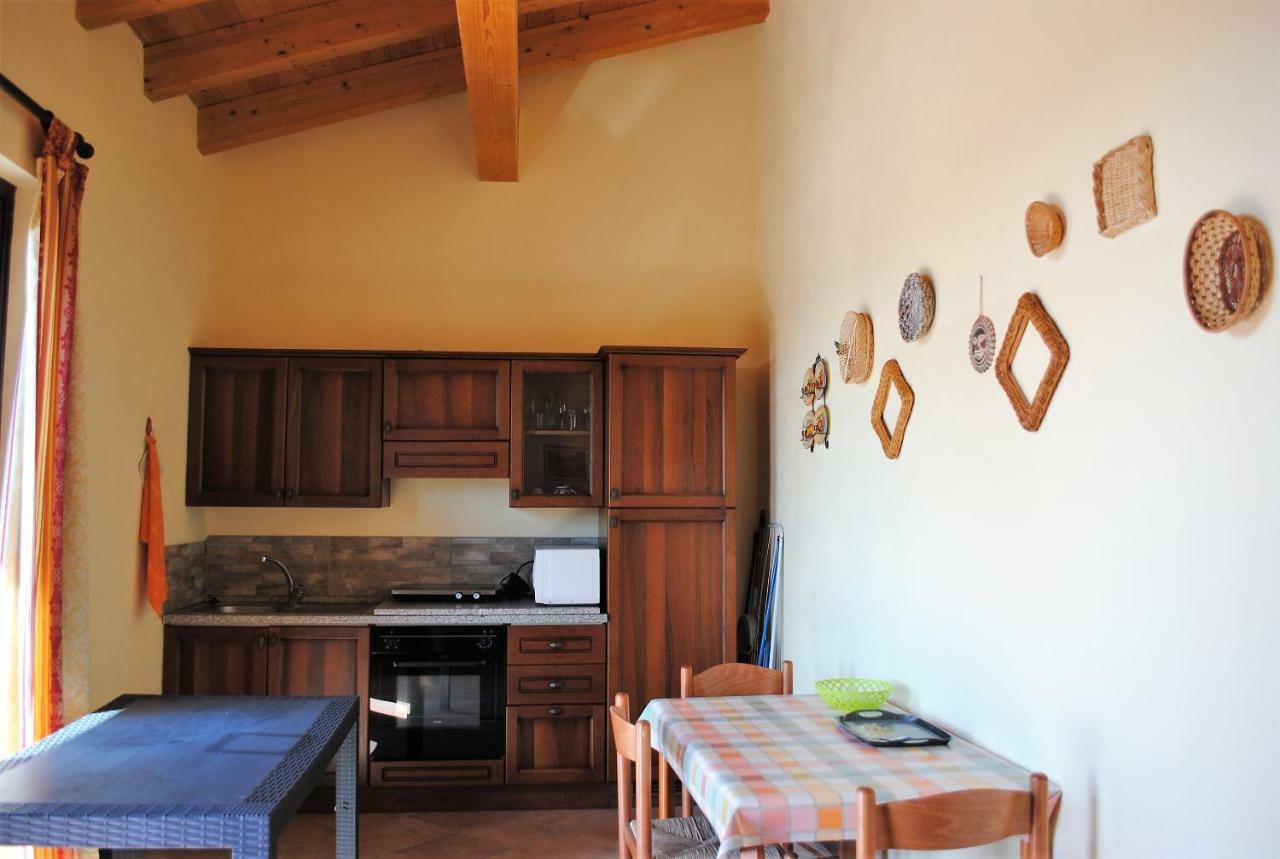 Agriturismo Melograno D'Oro บาร์โดลิโน ภายนอก รูปภาพ