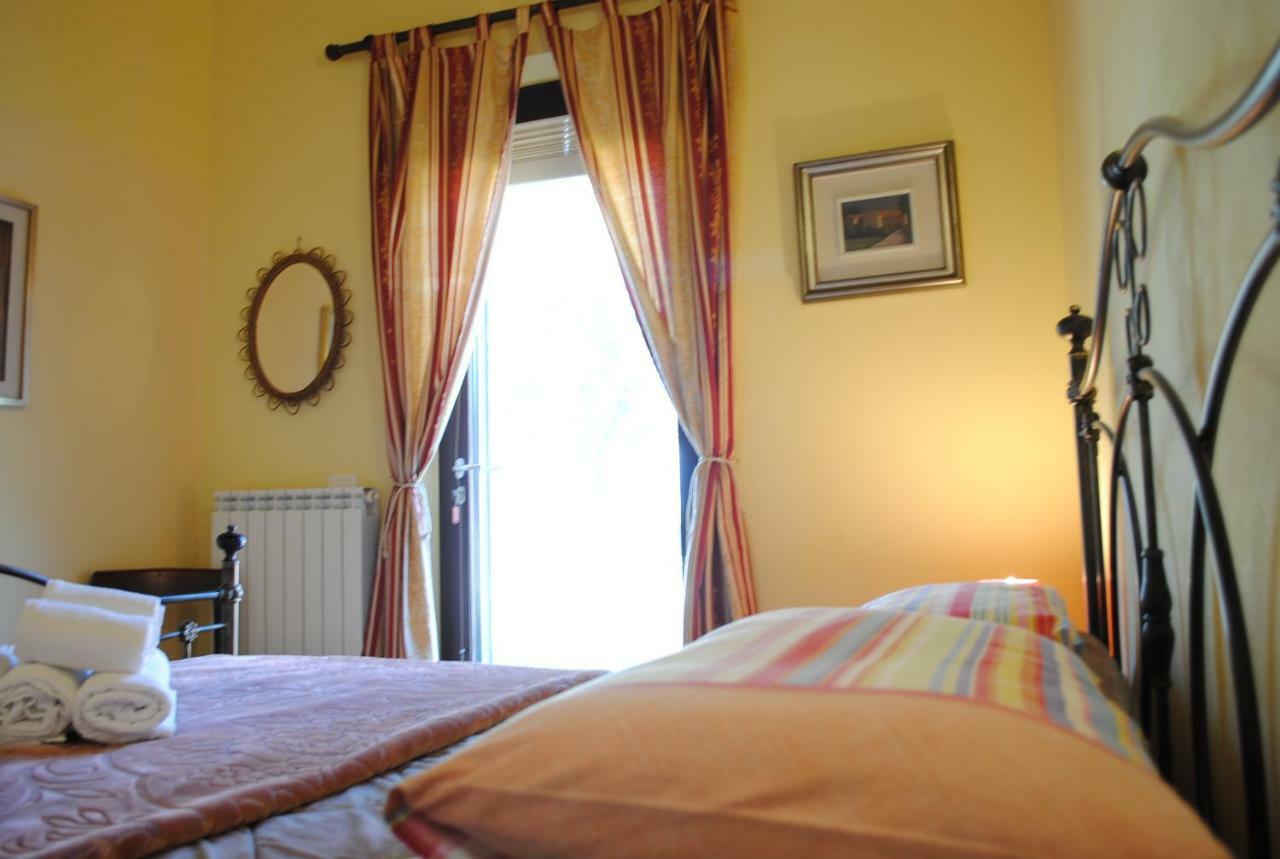 Agriturismo Melograno D'Oro บาร์โดลิโน ภายนอก รูปภาพ