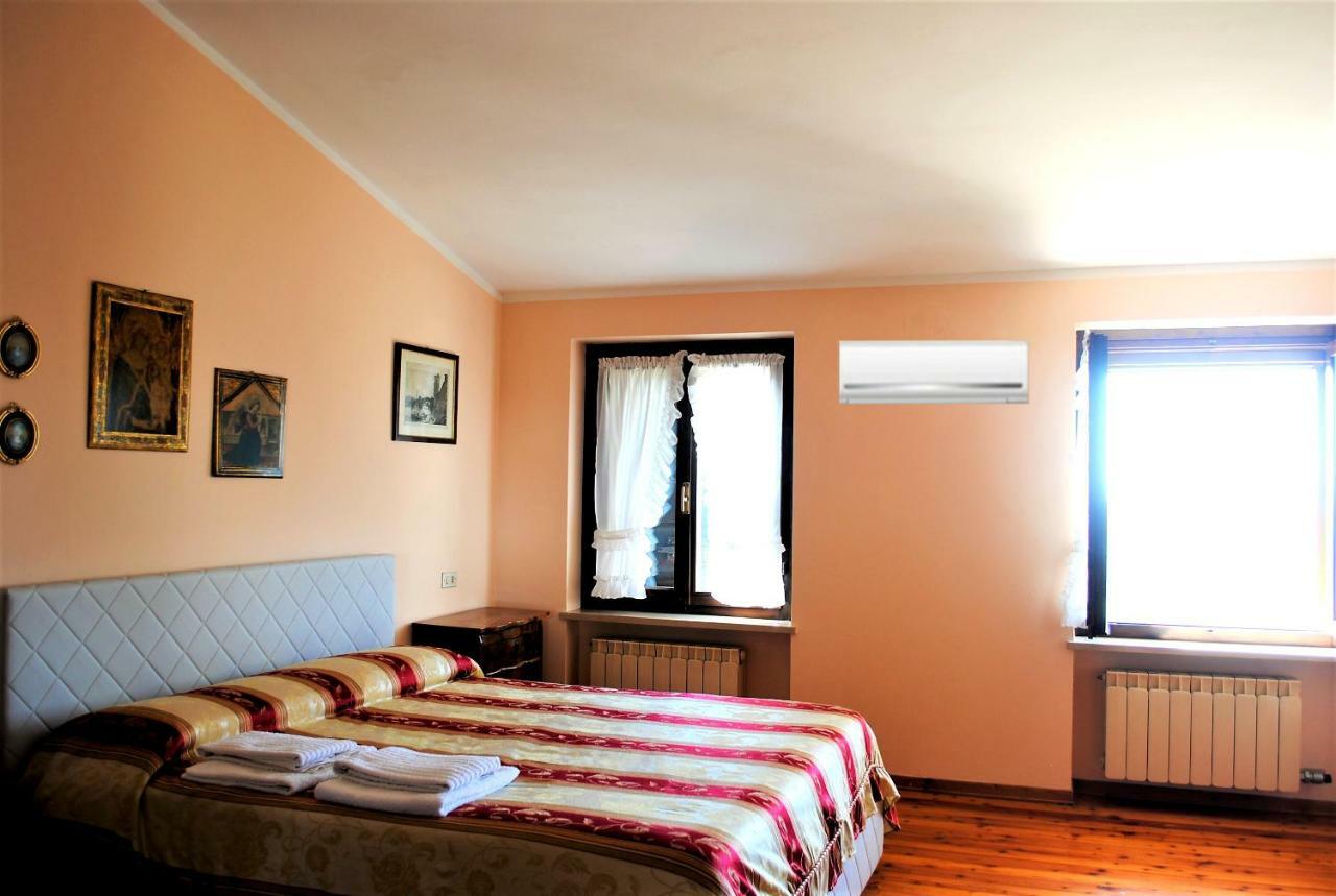 Agriturismo Melograno D'Oro บาร์โดลิโน ภายนอก รูปภาพ